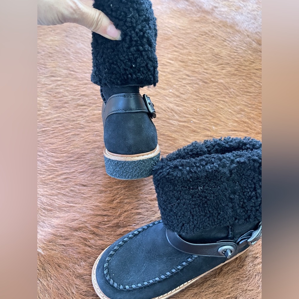 Coach Moto Shearling Women Winter Boots Turn Lock Harness Black Suede Size 5 New - Picture 9 of 12